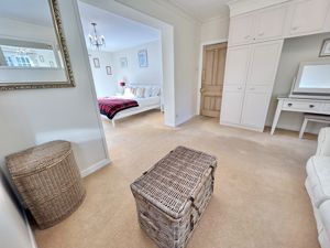 Photo 25- click for photo gallery